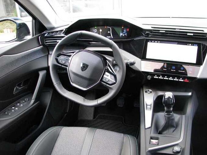 Peugeot 308 PureTech 130 1.2 Allure 