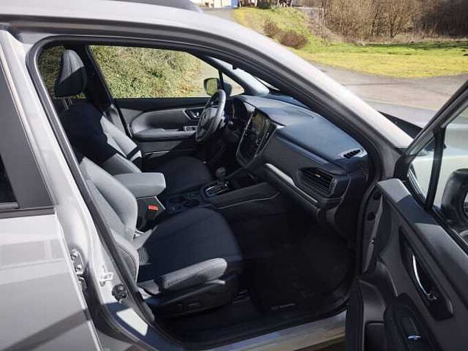 Subaru FORESTER i e-BOXER 2.0 AWD 