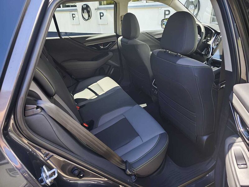 Subaru Outback 2.5i Lineartronic Exclusive Cross