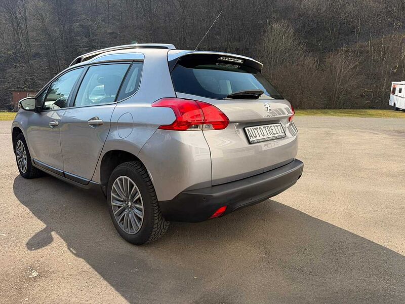 Peugeot 2008 VTi 1.2 Kombi
