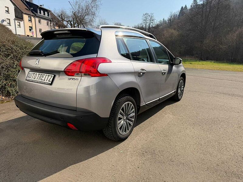 Peugeot 2008 VTi 1.2 Kombi