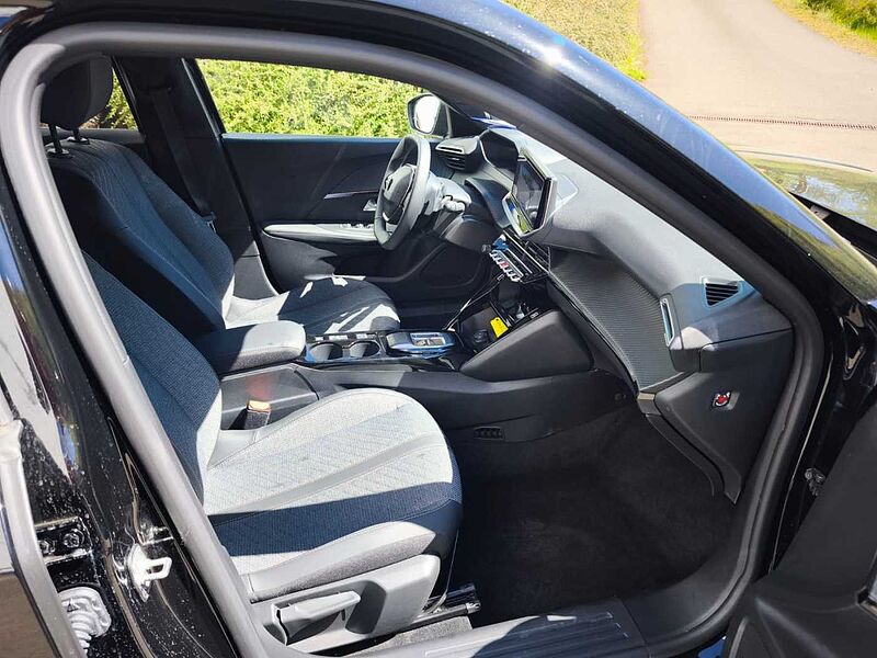 Peugeot 2008 Hybrid 136 1.2 Allure