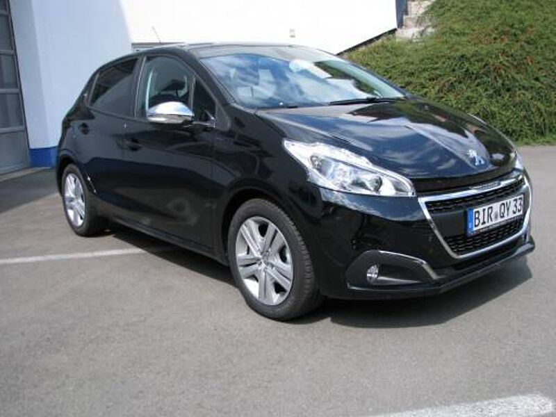 Peugeot 208 1,2 VTI 82 Signature